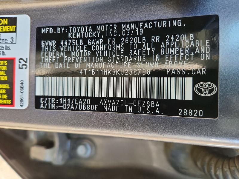 60799276 :رقم المزاد ، 4T1B11HK8KU238798 vin ، 2019 Toyota Camry مزاد بيع