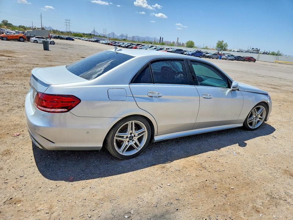 60647906 :رقم المزاد ، WDDHF5KB5EA915723 vin ، 2014 Mercedes-benz E مزاد بيع