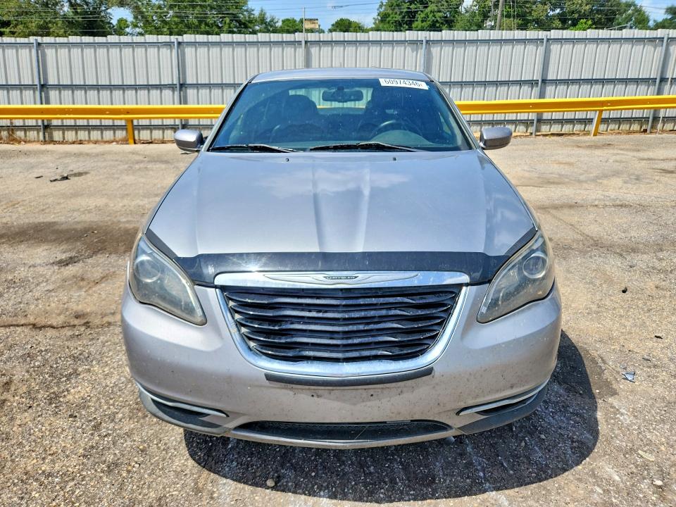 2014 Chrysler 200 მანქანა იყიდება აუქციონზე, vin: 1C3CCBCG5EN136115, აუქციონის ნომერი: 60974346