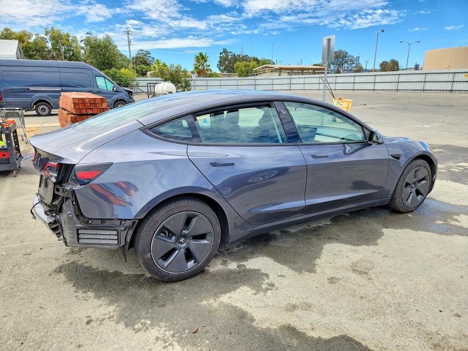 61638266 :رقم المزاد ، 5YJ3E1EA4PF687985 vin ، 2023 Tesla Model 3 مزاد بيع
