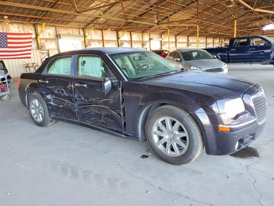 62884926 :رقم المزاد ، 2C3CA6CT7AH199228 vin ، 2010 Chrysler 300c مزاد بيع