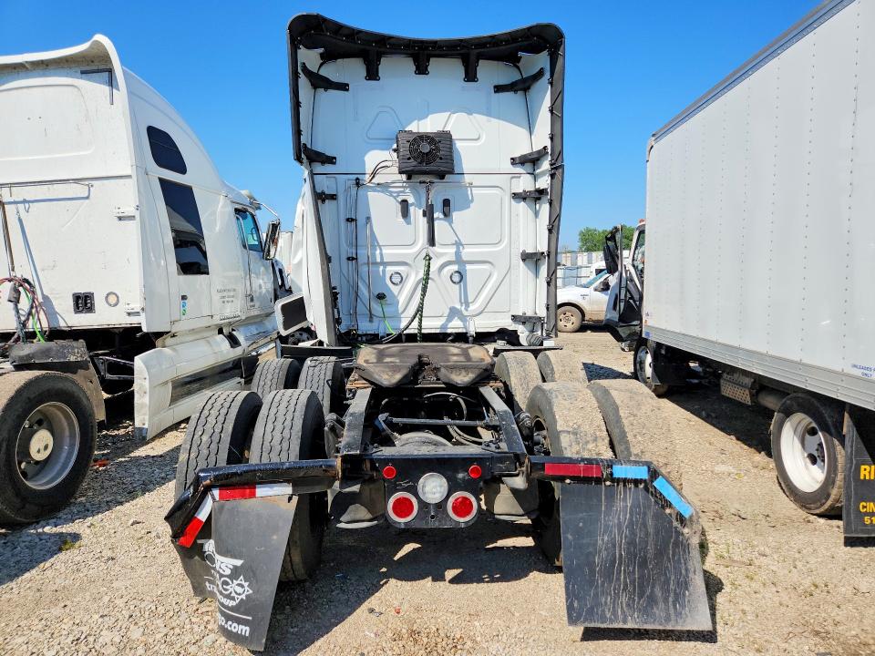Продажа на аукционе авто 2026 Freightliner Cascadia 126, vin: 3AKJHHDR1TSWP7286, номер лота: 61210646
