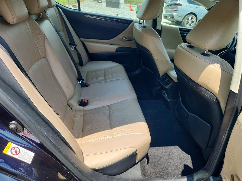 61742786 :رقم المزاد ، 58ABZ1B15KU006824 vin ، 2019 Lexus Es مزاد بيع