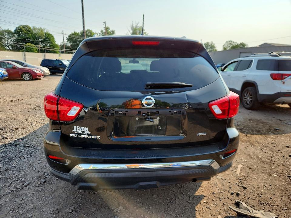 Продажа на аукционе авто 2018 Nissan Pathfinder, vin: 5N1DR2MM4JC651434, номер лота: 62101866