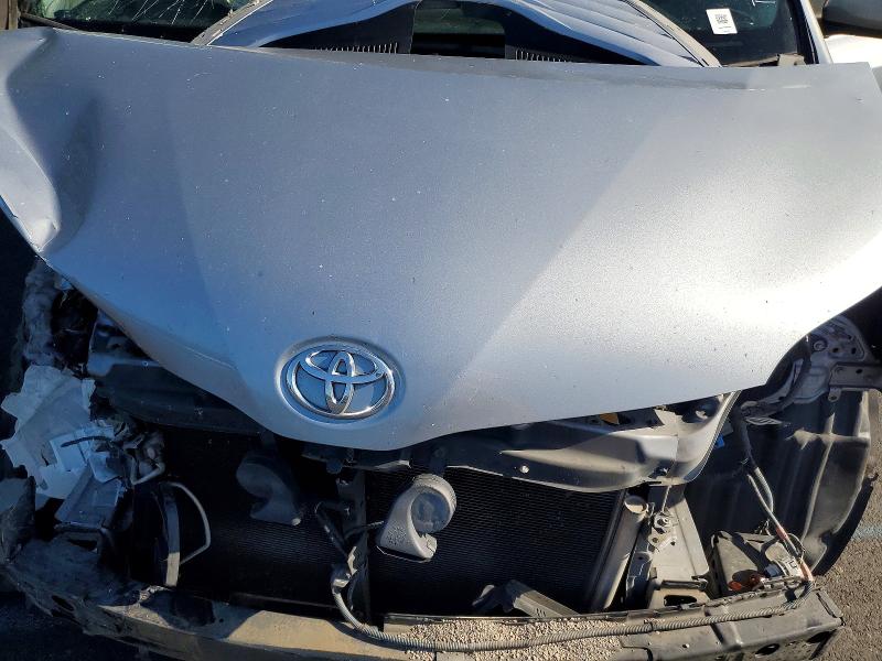 63215856 :رقم المزاد ، 5TDKK3DC9FS587006 vin ، 2015 Toyota Sienna مزاد بيع
