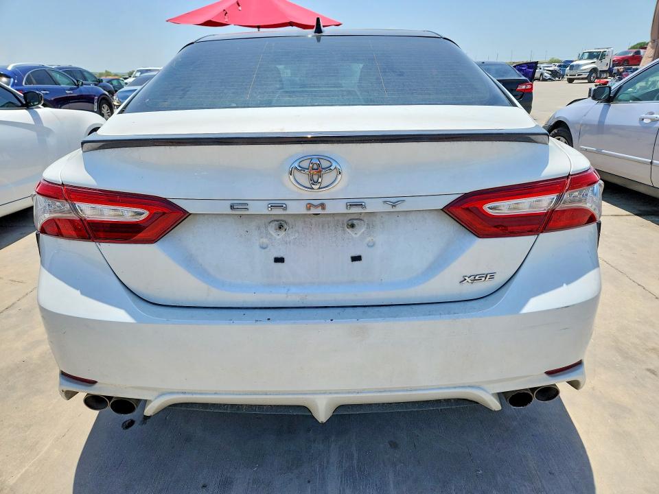 62025656 :رقم المزاد ، 4T1B61HK1KU280764 vin ، 2019 Toyota Camry مزاد بيع