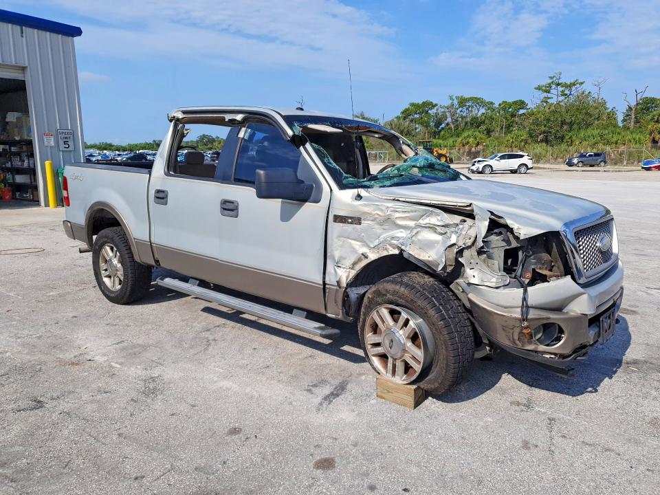 2006 Ford F150 მანქანა იყიდება აუქციონზე, vin: 1FTPW14566FA28884, აუქციონის ნომერი: 63390236