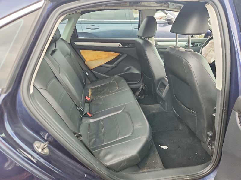 60230976 :رقم المزاد ، 1VWBP7A39CC090075 vin ، 2012 Volkswagen Passat مزاد بيع