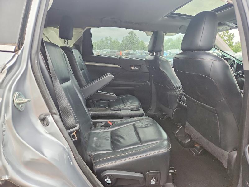 61241276 :رقم المزاد ، 5TDJKRFH8FS142800 vin ، 2015 Toyota Highlander مزاد بيع