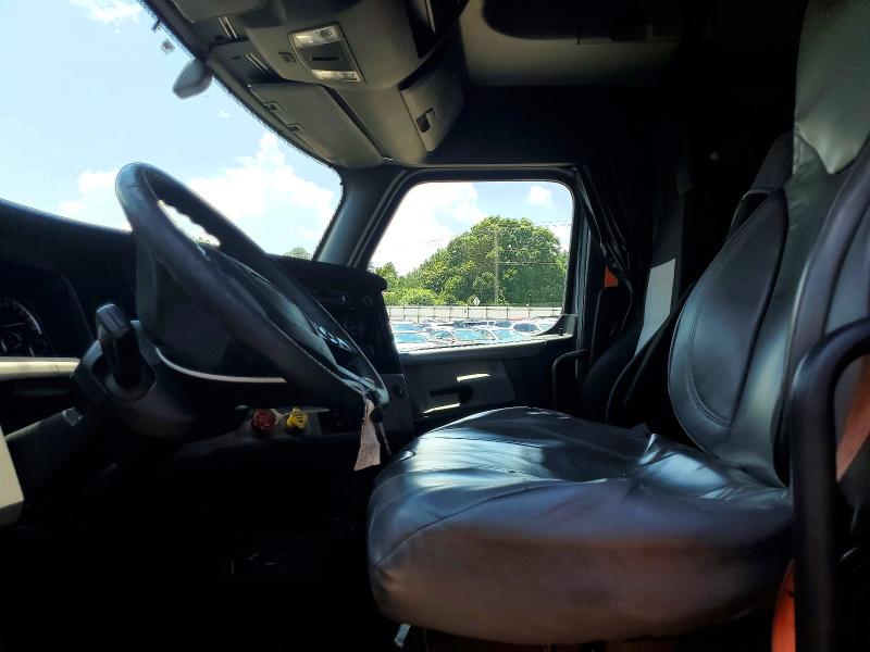 2019 Freightliner Cascadia 126 მანქანა იყიდება აუქციონზე, vin: 3AKJHHDR6KSKB5185, აუქციონის ნომერი: 60028836