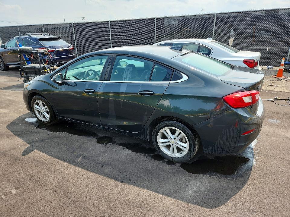 Продаж на аукціоні авто 2018 Chevrolet Cruze, vin: 1G1BE5SM2J7199612, номер лоту: 61763546