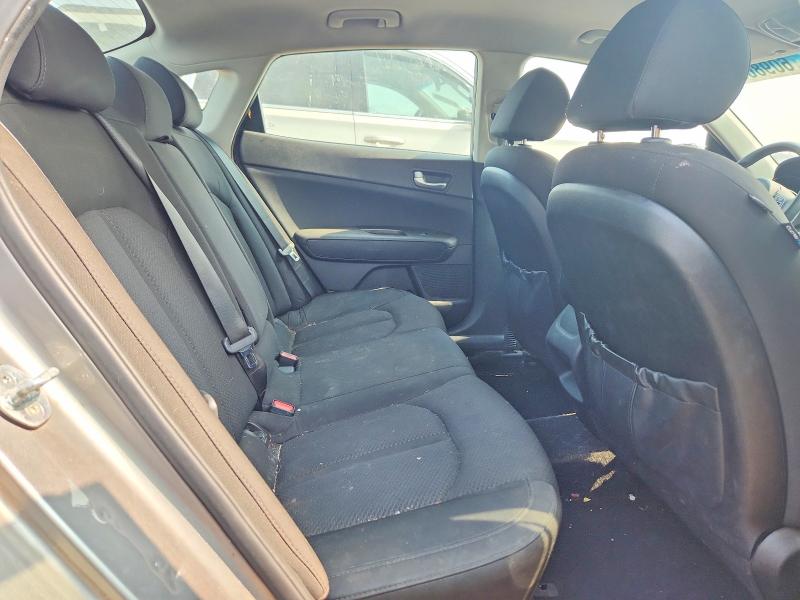 60986686 :رقم المزاد ، 5XXGT4L34HG156586 vin ، 2017 Kia Optima مزاد بيع