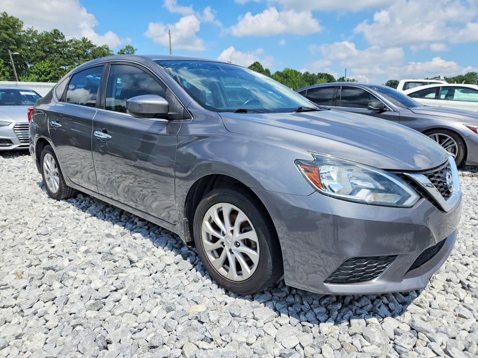 2018 Nissan Sentra მანქანა იყიდება აუქციონზე, vin: 3N1AB7AP0JY267135, აუქციონის ნომერი: 61599066