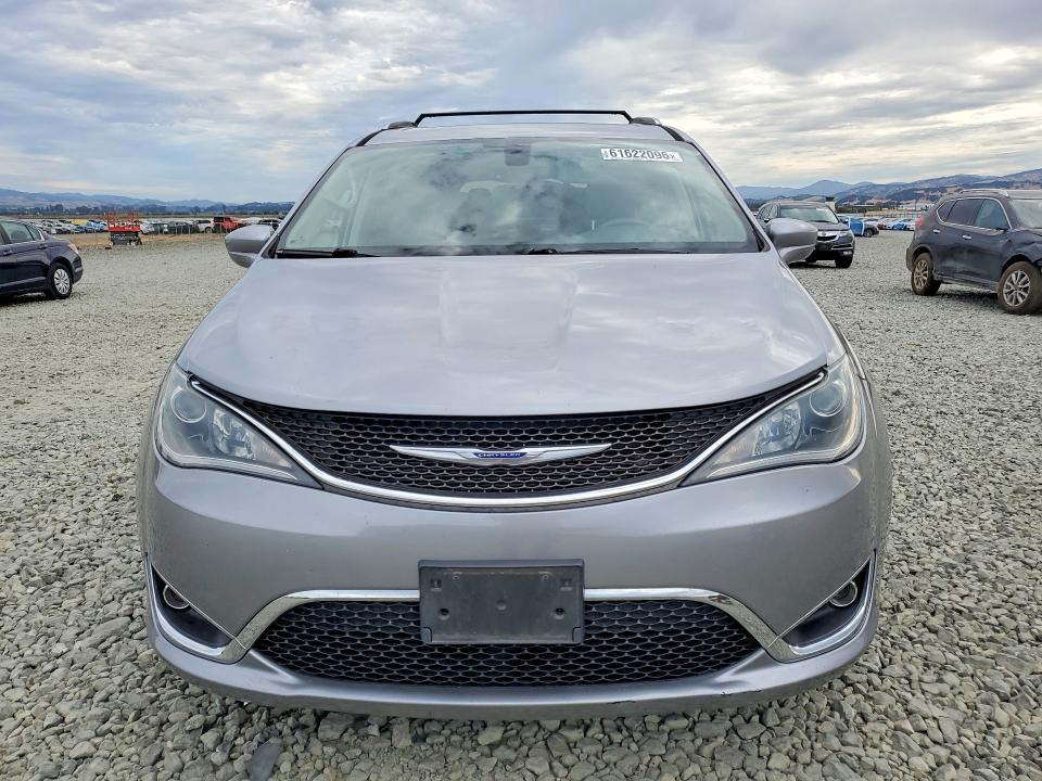 Продаж на аукціоні авто 2019 Chrysler Pacifica, vin: 2C4RC1BG5KR583284, номер лоту: 61622096