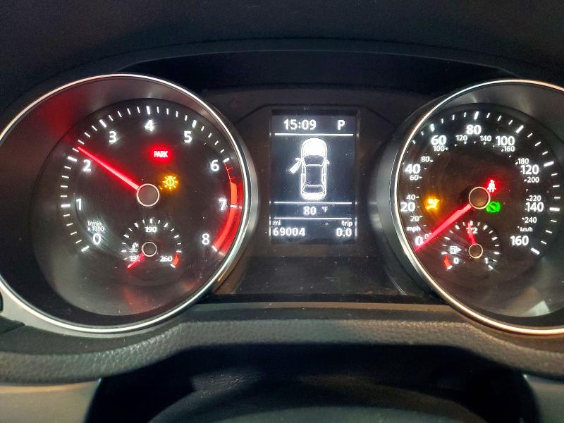61577186 :رقم المزاد ، 1VWAA7A33JC006603 vin ، 2018 Volkswagen Passat مزاد بيع
