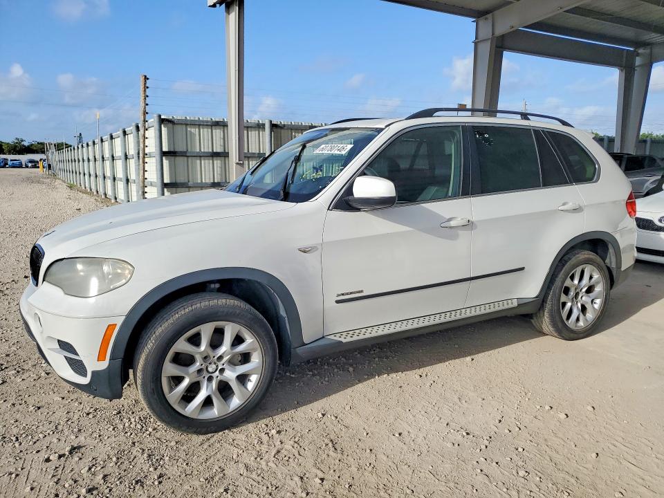60780146 :رقم المزاد ، 5UXZV4C53D0E13562 vin ، 2013 Bmw X5 مزاد بيع