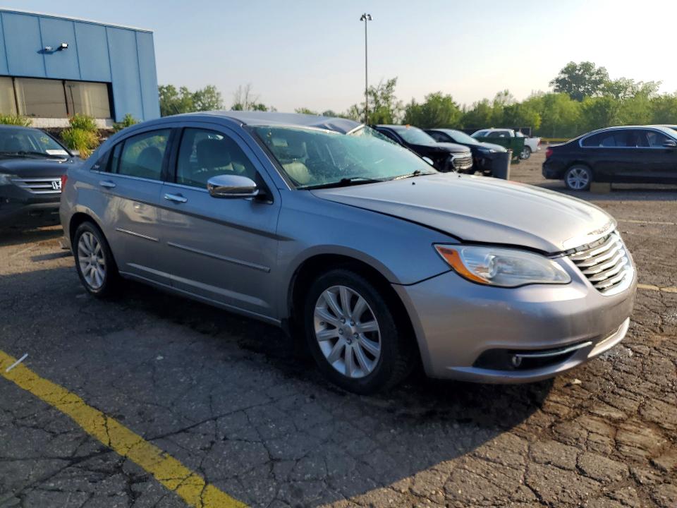 60267956 :رقم المزاد ، 1C3CCBCG4EN191512 vin ، 2014 Chrysler 200 مزاد بيع