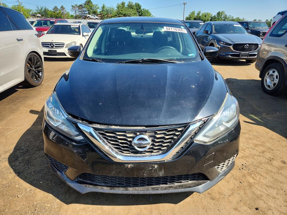 Продажа на аукционе авто 2017 Nissan Sentra, vin: 3N1AB7AP6HL635745, номер лота: 62710306