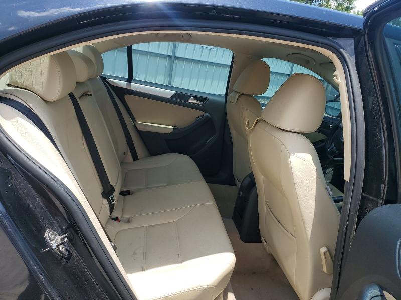 60231366 :رقم المزاد ، 3VW637AJXDM225981 vin ، 2013 Volkswagen Jetta مزاد بيع