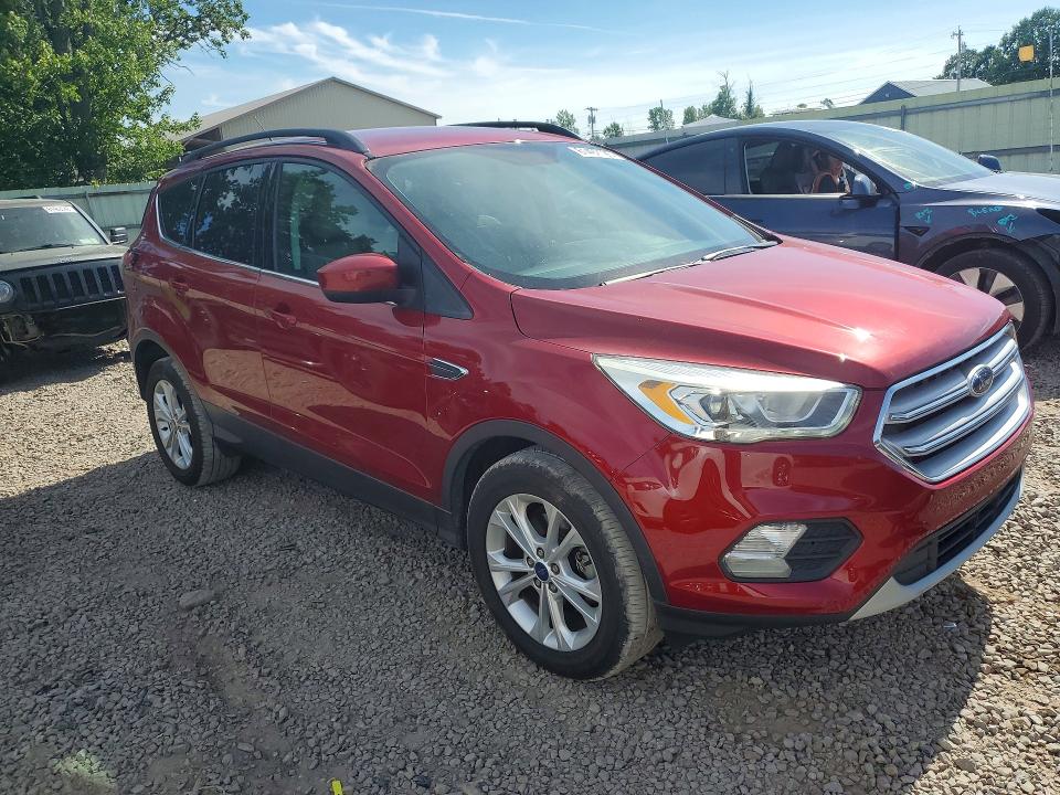 Продаж на аукціоні авто 2017 Ford Escape, vin: 1FMCU0GD2HUE84330, номер лоту: 61497126