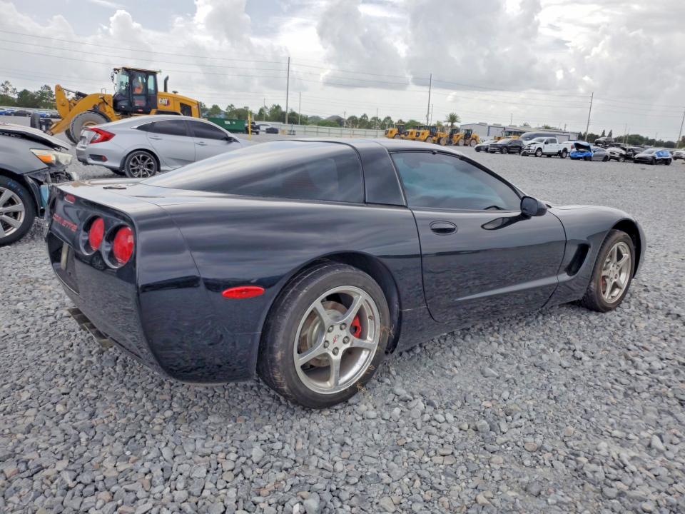 61109446 :رقم المزاد ، 1G1YY22G3Y5132744 vin ، 2000 Chevrolet Corvette مزاد بيع