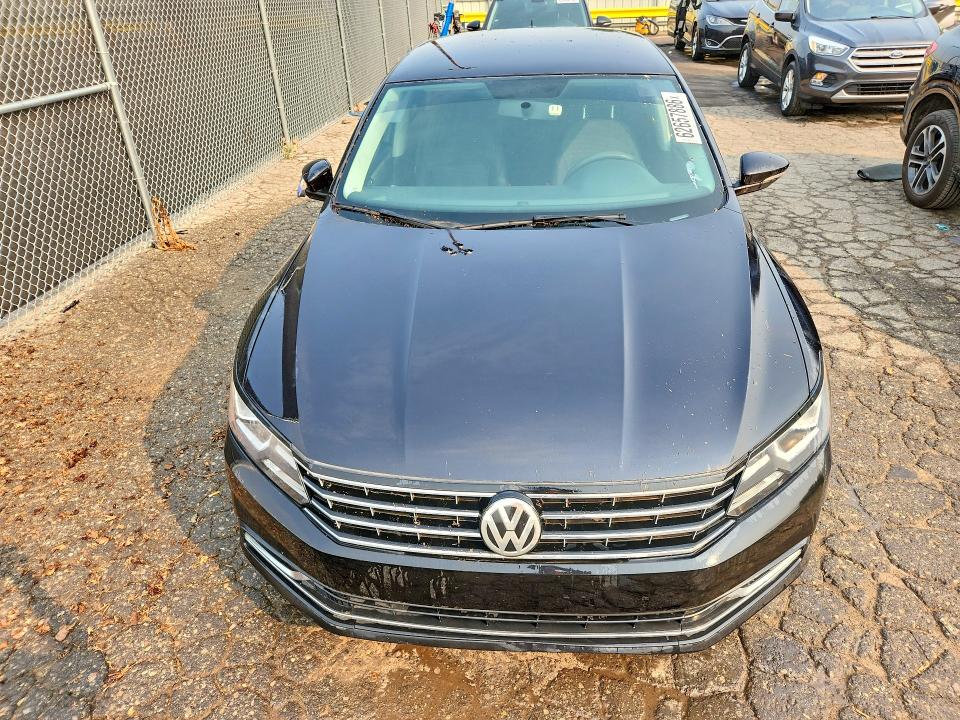 Продаж на аукціоні авто 2017 Volkswagen Passat, vin: 1VWAT7A30HC042723, номер лоту: 62657886
