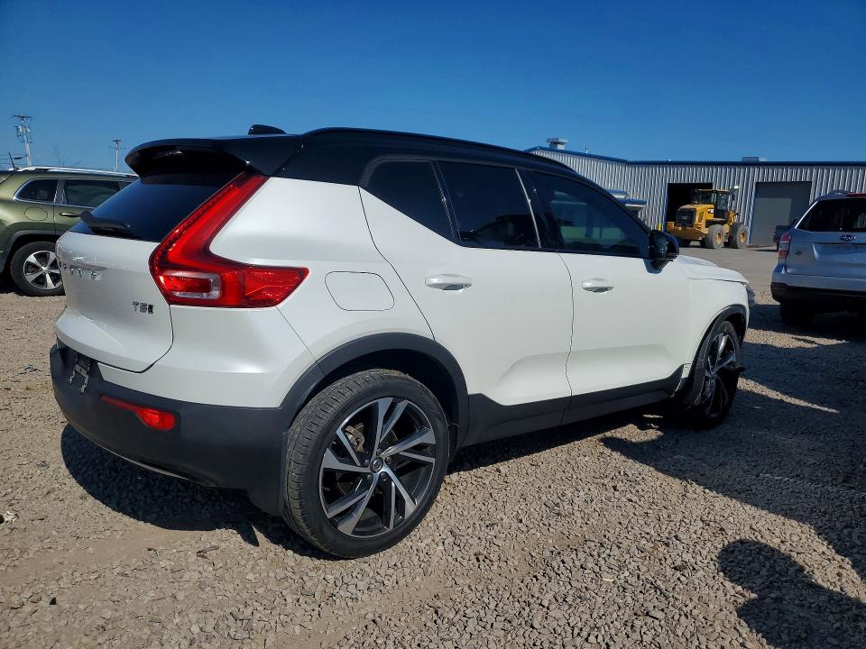 Продажа на аукционе авто 2021 Volvo Xc40, vin: YV4162UM1M2616857, номер лота: 61702196