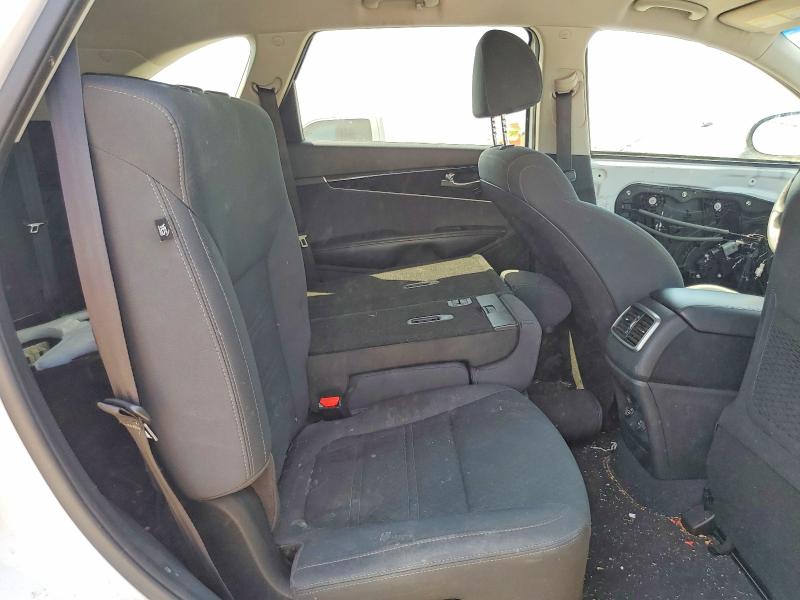 62015166 :رقم المزاد ، 5XYPG4A57LG622363 vin ، 2020 Kia Sorento مزاد بيع