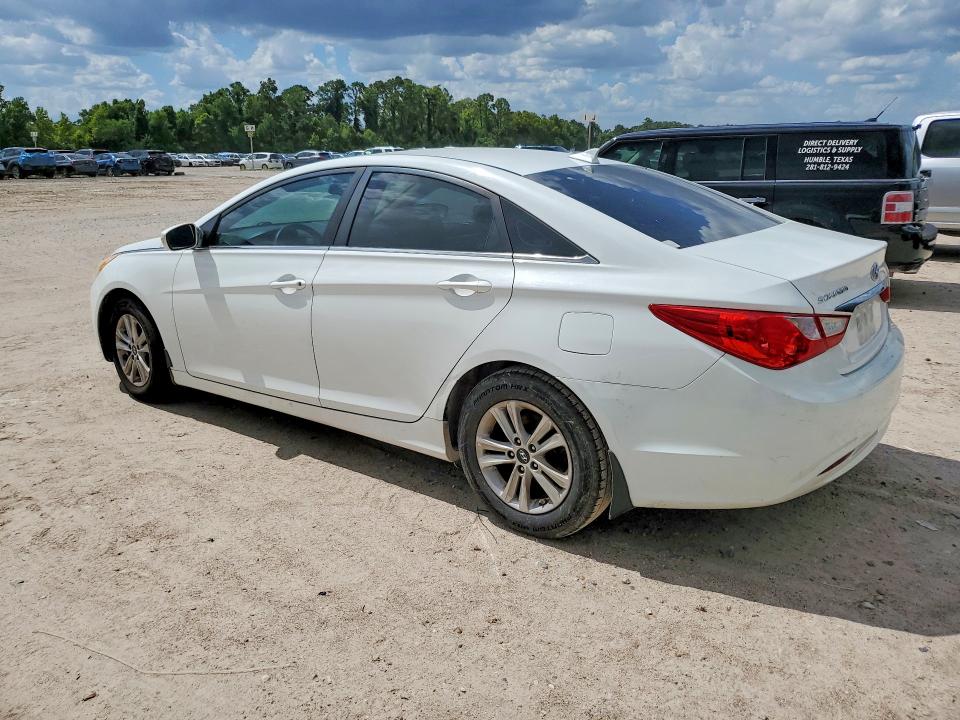 60612546 :رقم المزاد ، 5NPEB4AC2CH437473 vin ، 2012 Hyundai Sonata مزاد بيع