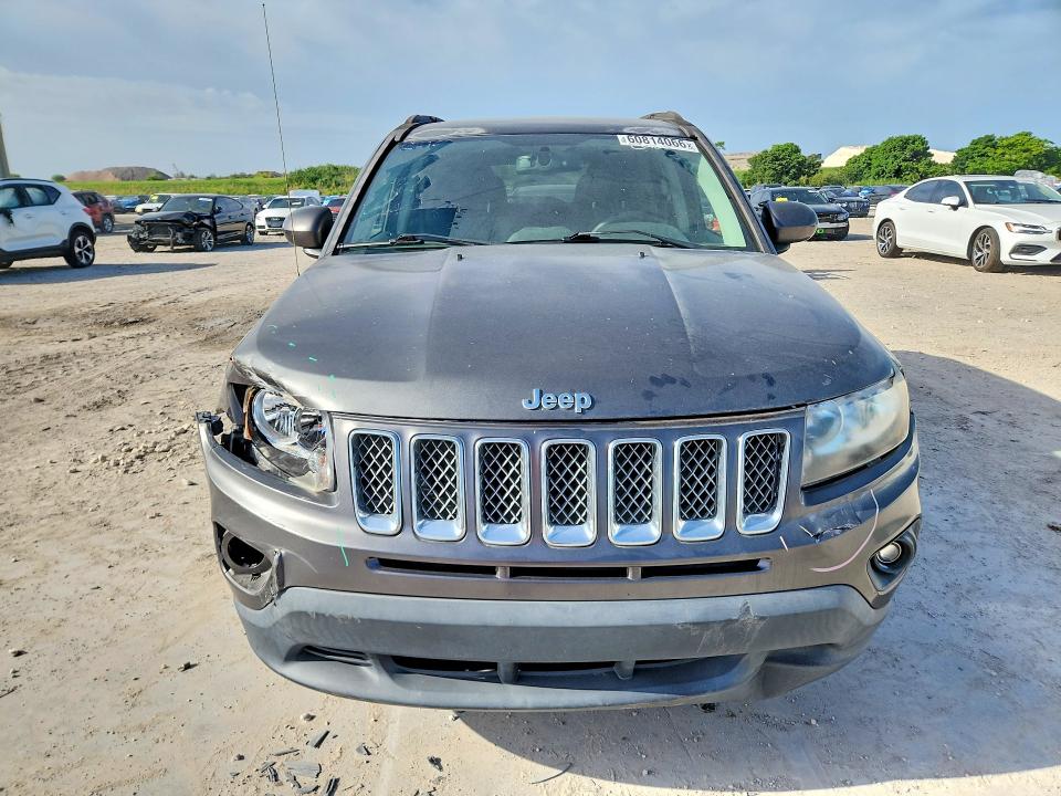 60814066 :رقم المزاد ، 1C4NJCEA7GD655779 vin ، 2016 Jeep Compass مزاد بيع