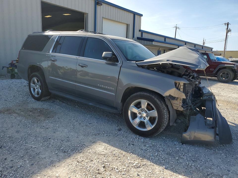 61596786 :رقم المزاد ، 1GNSCHKC3HR374607 vin ، 2017 Chevrolet Suburban مزاد بيع
