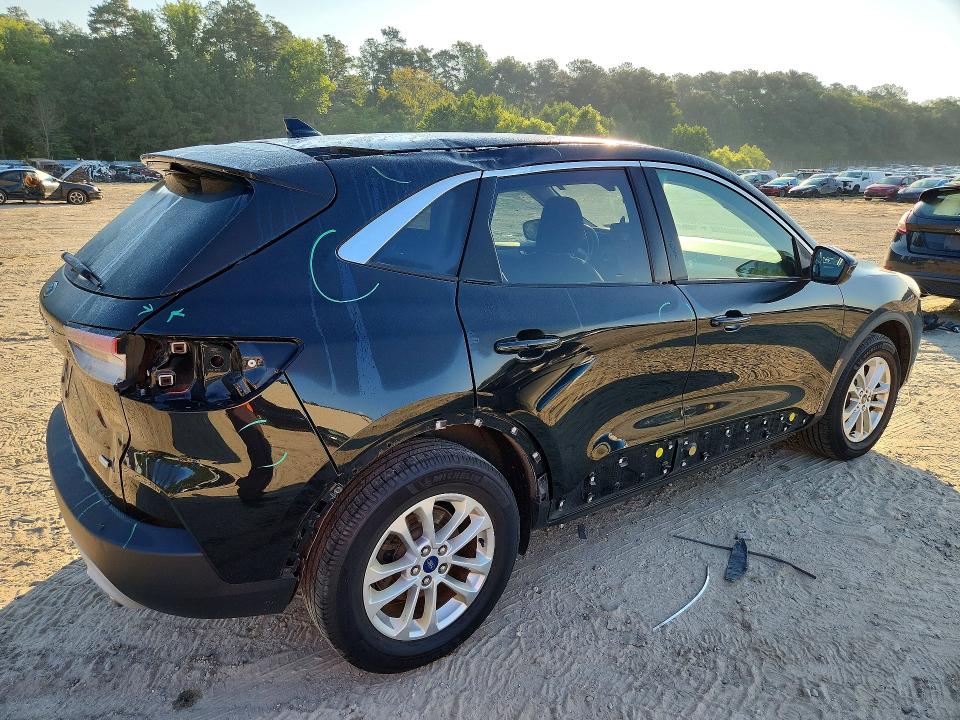 60686976 :رقم المزاد ، 1FMCU9G61LUA44498 vin ، 2020 Ford Escape مزاد بيع