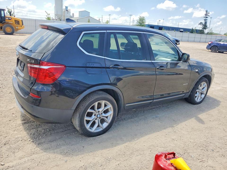61016066 :رقم المزاد ، 5UXWX7C55BLL15317 vin ، 2011 Bmw X3 مزاد بيع