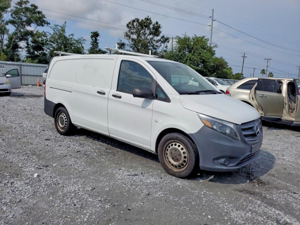 63391166 :رقم المزاد ، WD3PG2EA9H3210513 vin ، 2017 Mercedes-benz Metris مزاد بيع