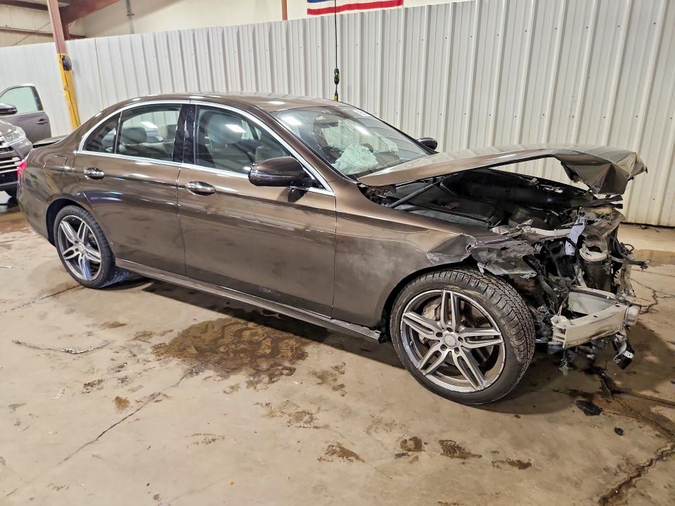 59629076 :رقم المزاد ، WDDZF4KB8HA173420 vin ، 2017 Mercedes-benz E مزاد بيع