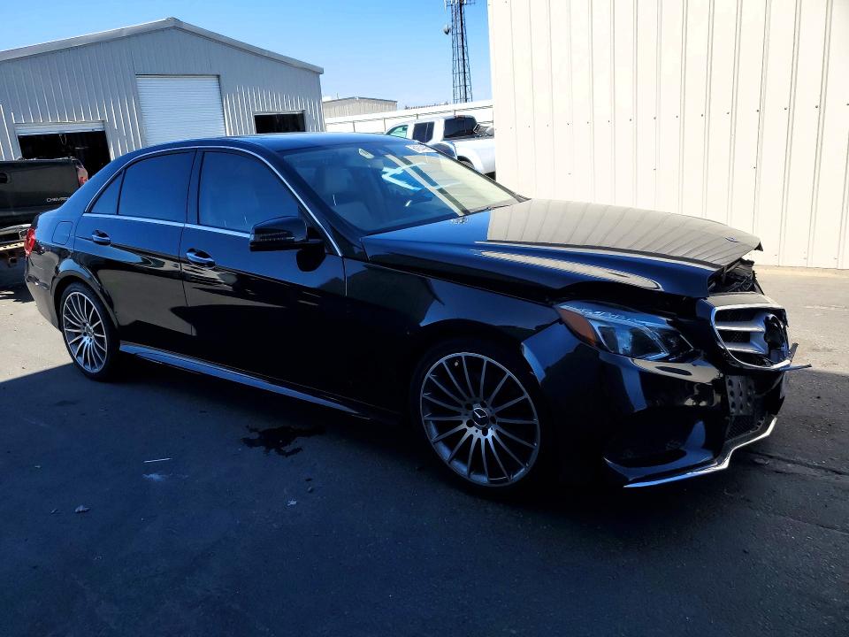 2014 Mercedes-benz E მანქანა იყიდება აუქციონზე, vin: WDDHF5KB3EA874976, აუქციონის ნომერი: 61214096
