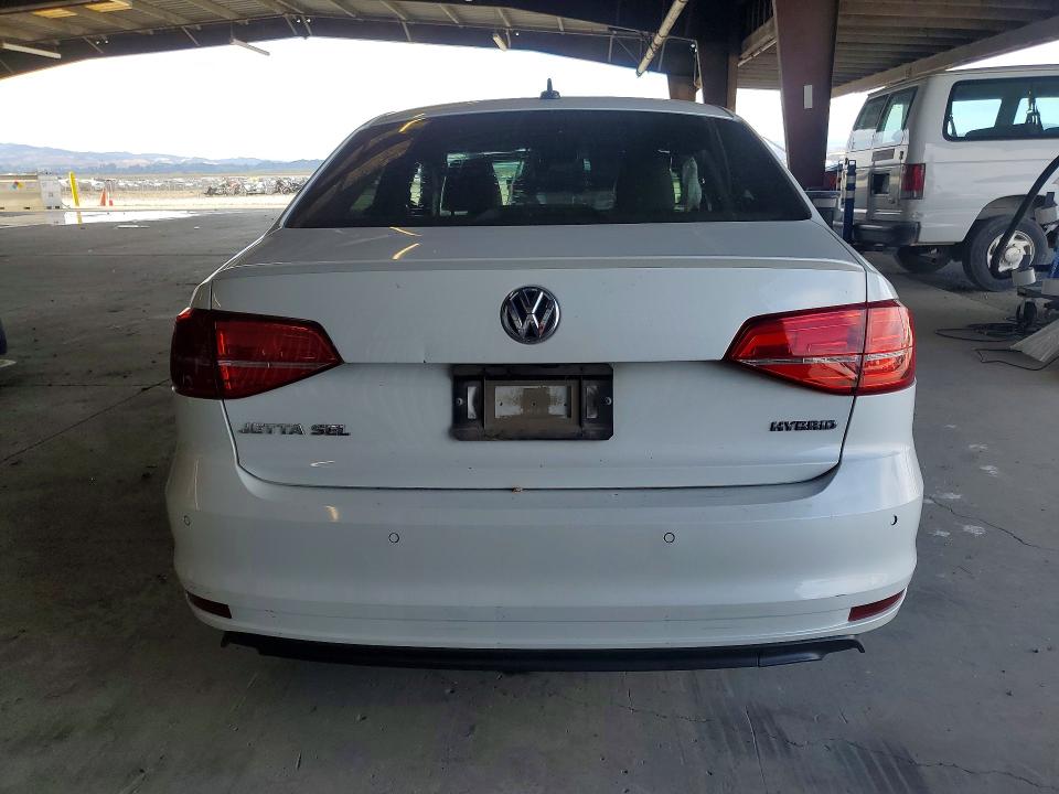 Продажа на аукционе авто 2015 Volkswagen Jetta, vin: 3VW637AJ4FM426598, номер лота: 61733426