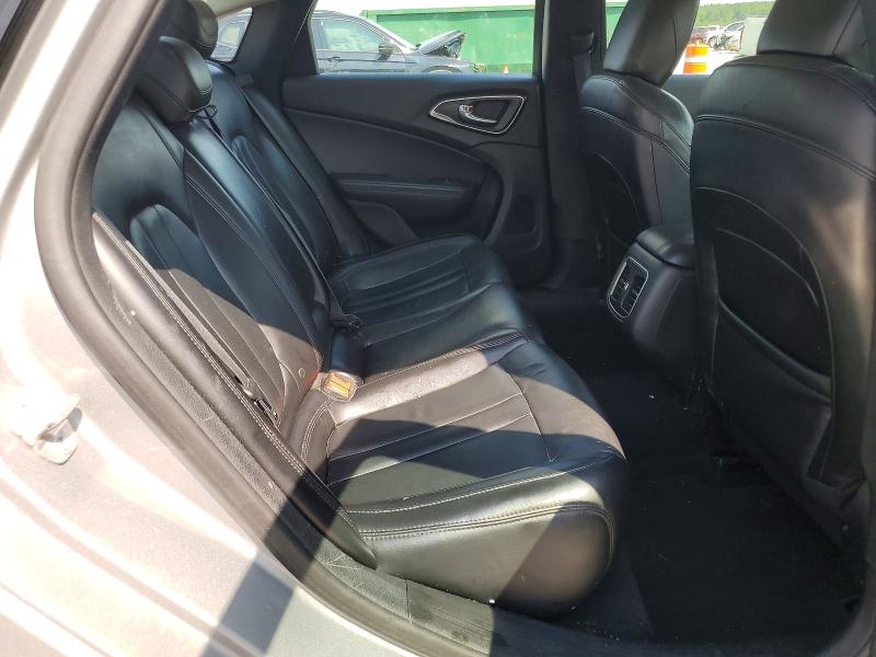 59713456 :رقم المزاد ، 1C3CCCCG6FN501375 vin ، 2015 Chrysler 200 مزاد بيع