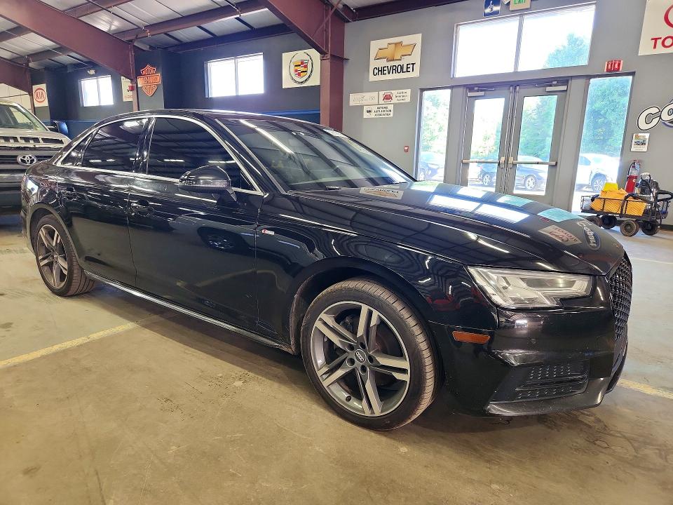 Продаж на аукціоні авто 2018 Audi A4, vin: WAULMAF40JA043327, номер лоту: 59638036