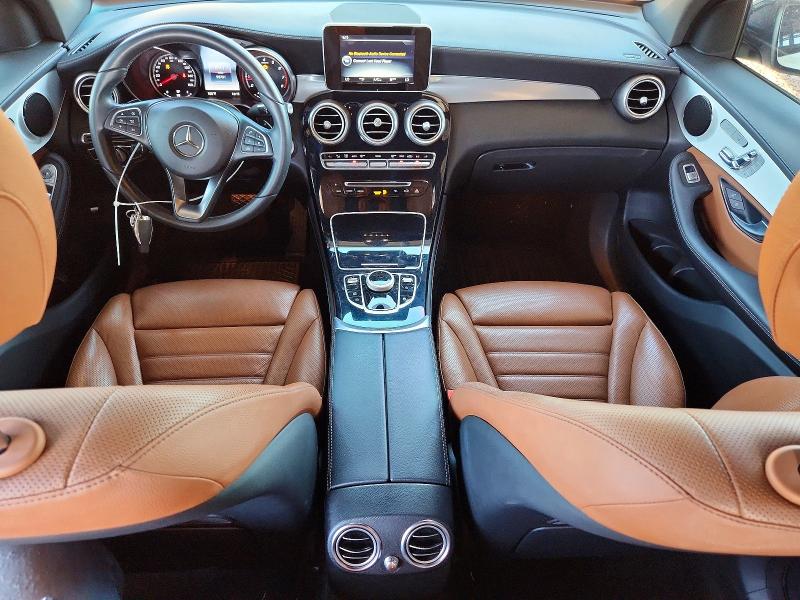 62860586 :رقم المزاد ، WDC0G4JB0HF174382 vin ، 2017 Mercedes-benz Glc مزاد بيع