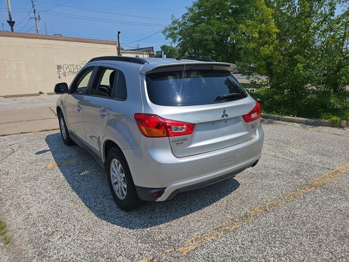 Продажа на аукционе авто 2015 Mitsubishi Rvr, vin: 4A4AJ4AWXFE607829, номер лота: 61340806
