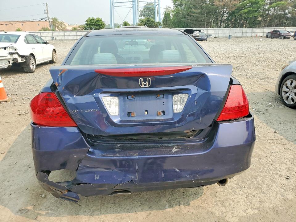 61622316 :رقم المزاد ، 1HGCM561X7A105133 vin ، 2007 Honda Accord مزاد بيع