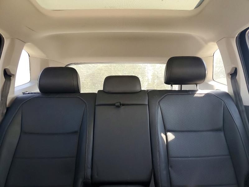 62112456 :رقم المزاد ، 3VV2B7AX3JM204184 vin ، 2018 Volkswagen Tiguan مزاد بيع