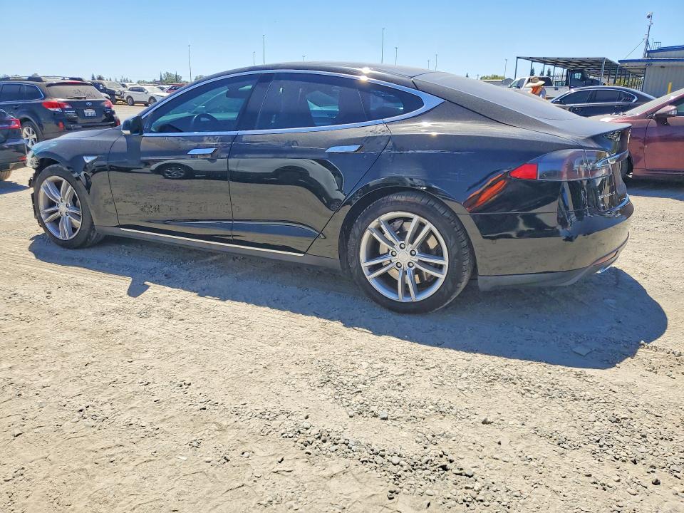 Продаж на аукціоні авто 2015 Tesla Model S, vin: 5YJSA1E15FF105687, номер лоту: 63193556