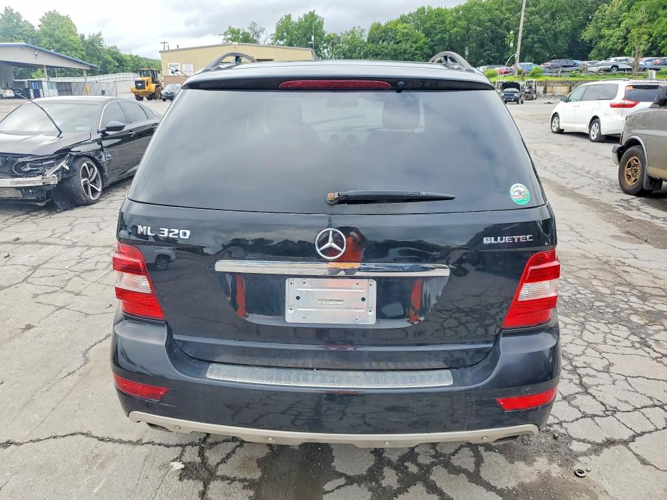 63123446 :رقم المزاد ، 4JGBB25E69A501576 vin ، 2009 Mercedes-benz Ml مزاد بيع