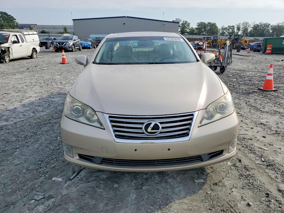 62583656 :رقم المزاد ، JTHBK1EG0B2459887 vin ، 2011 Lexus Es مزاد بيع