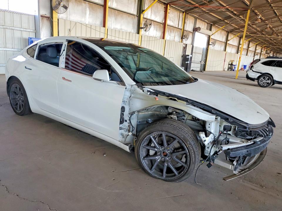 62822886 :رقم المزاد ، 5YJ3E1EB6KF510520 vin ، 2019 Tesla Model 3 مزاد بيع