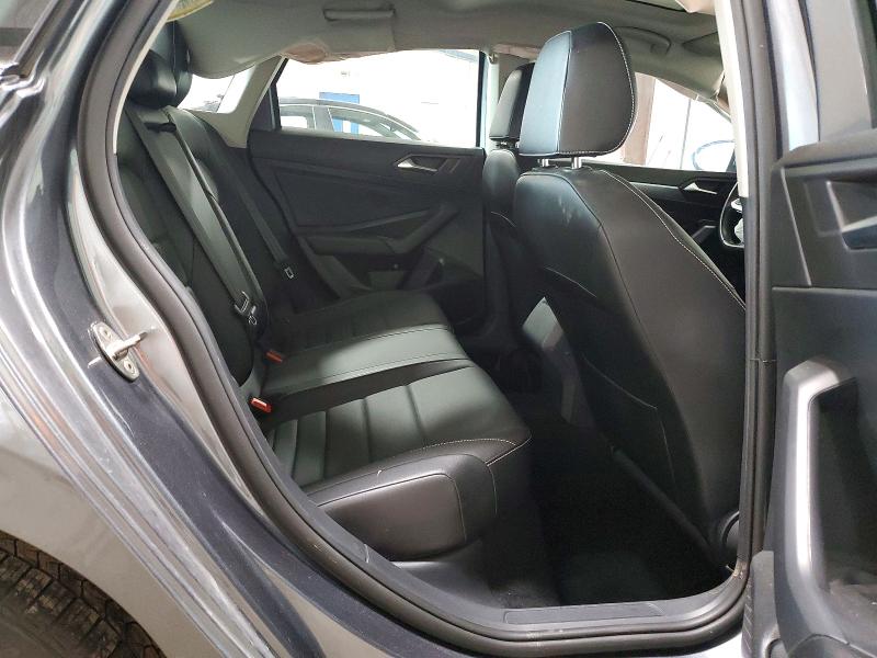 63131736 :رقم المزاد ، 3VW7M7BU0NM030645 vin ، 2022 Volkswagen Jetta مزاد بيع