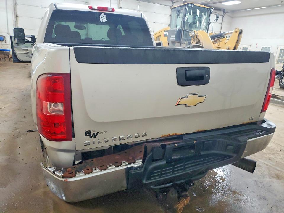 Продажа на аукционе авто 2009 Chevrolet Silverado, vin: 1GCHK536X9F147365, номер лота: 62491546
