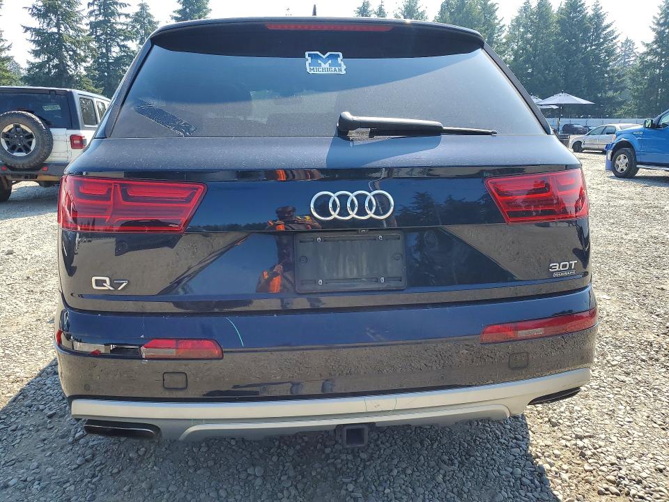 60680926 :رقم المزاد ، WA1LAAF78JD009599 vin ، 2018 Audi Q7 مزاد بيع